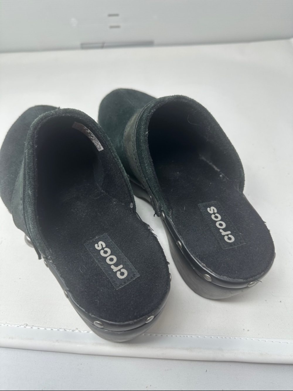 Crocs Clogs Size 8 - Picture 2 of 5